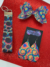 Load image into Gallery viewer, Key Fob Wristlet Die