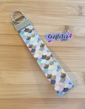 Load image into Gallery viewer, Key Fob Wristlet Die